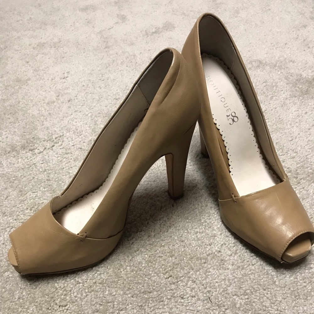 Boutique 58 Size 10 Taupe High Heels